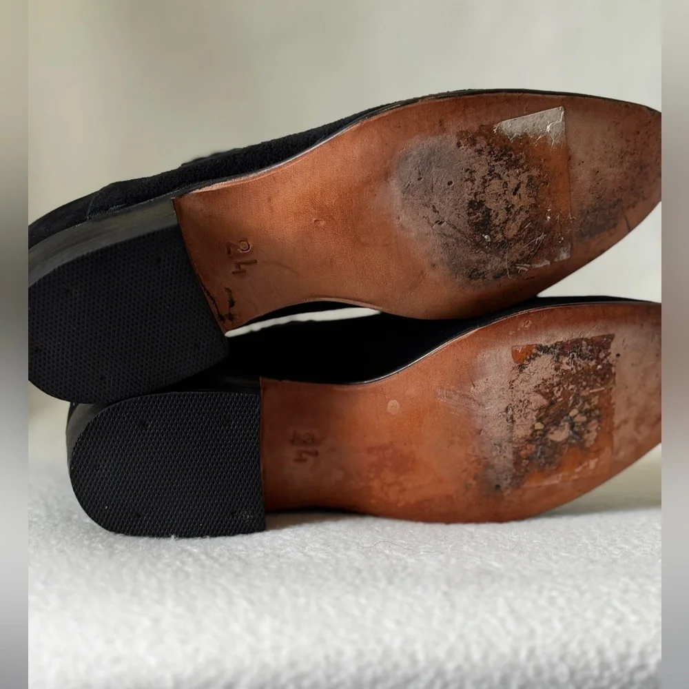 Chamula Western Women’s Size 24 (Size7)Black Suede Botties.